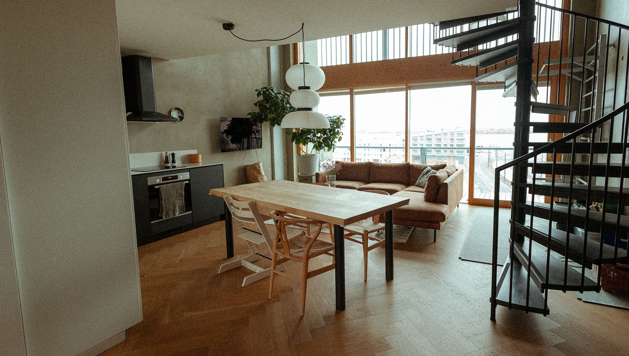Loft koti Kruunuvuorenrannassa